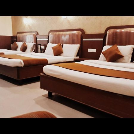 Hotel Vishal Plaza Пурі Екстер'єр фото