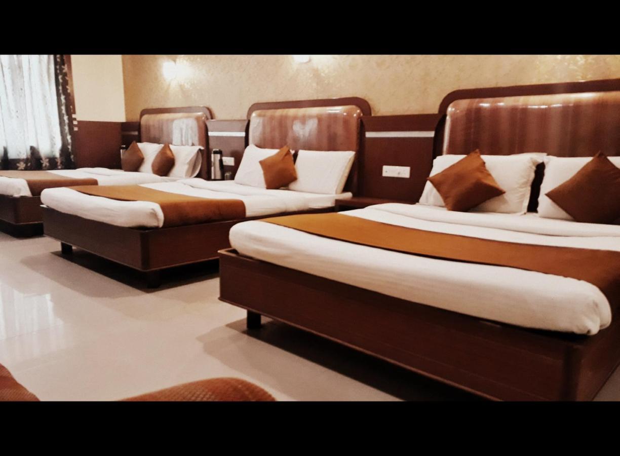 Hotel Vishal Plaza Пурі Екстер'єр фото